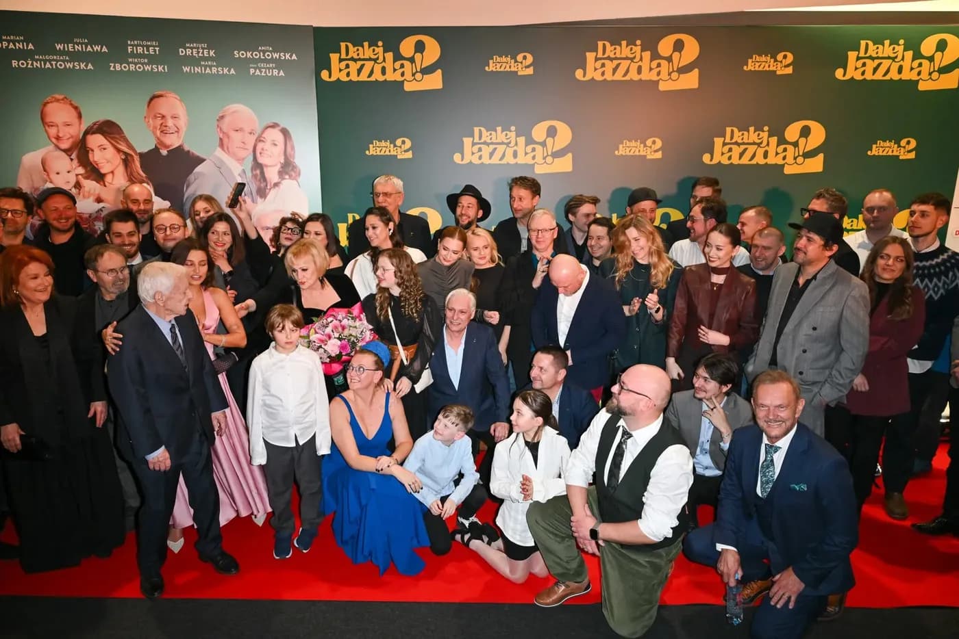 Uroczysta premiera „Dalej jazda 2”: Wieniawa w różu, Rożniatowska i Winiarska w klasycznej czerni, a Sokołowska w mini. Zobacz! [GALERIA]