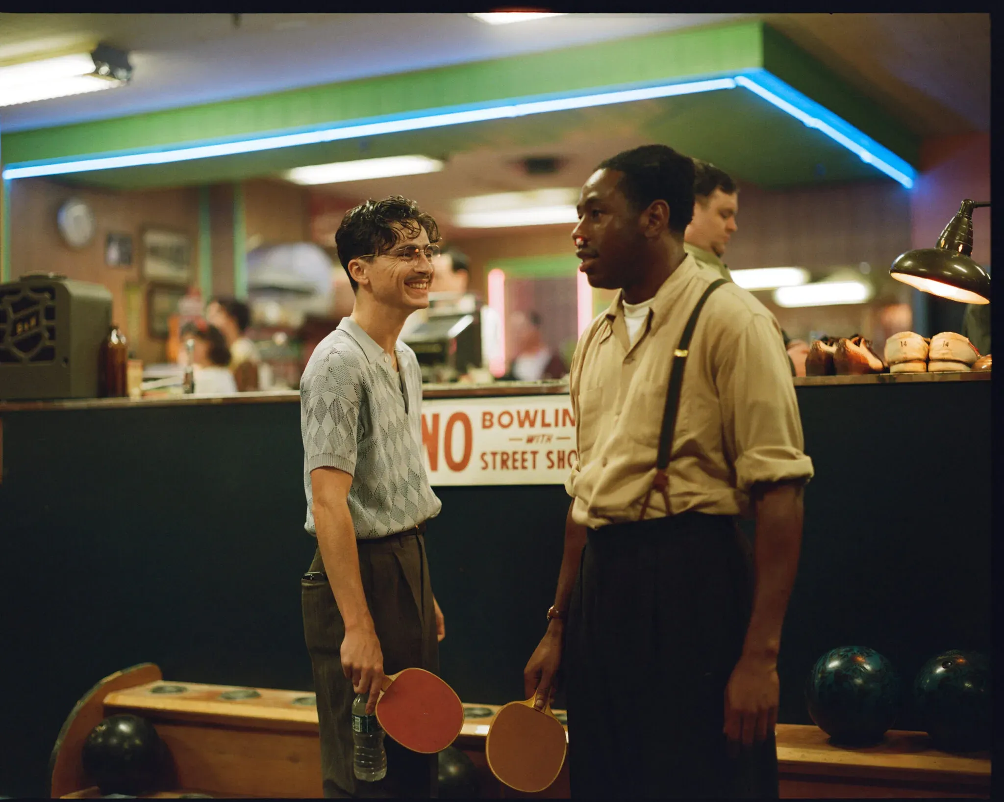 „Wielki Marty” w reżyserii Josha Safdie i z Timothée Chalametem w roli głównej w kinach od 30 stycznia. Ujawniamy kulisy powstania filmu