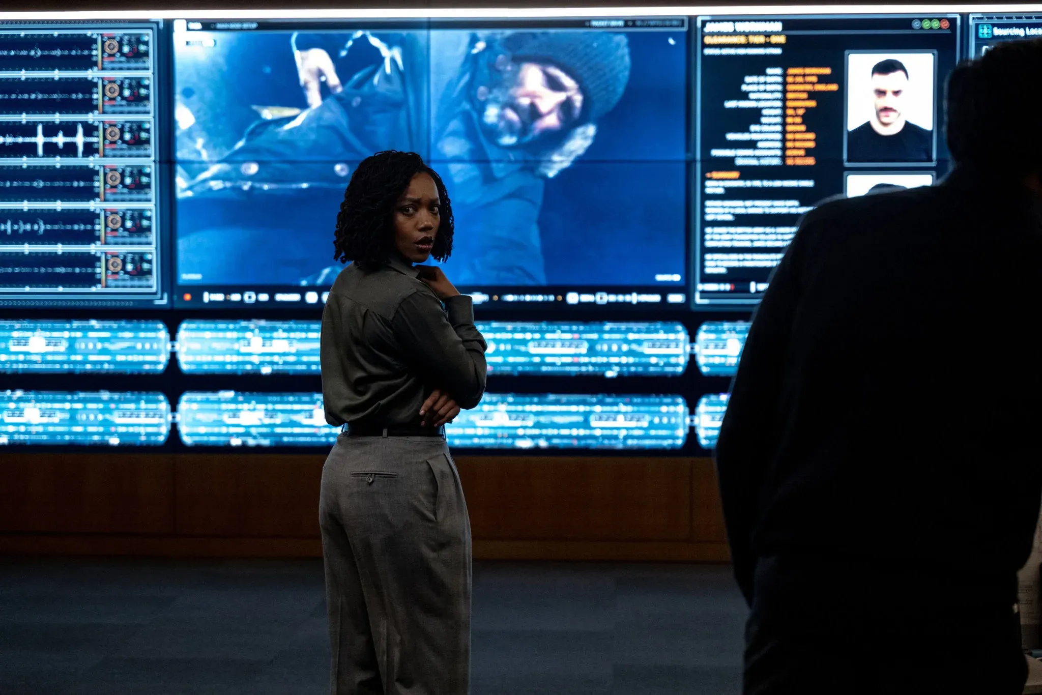 „Samotnik” Rica Romana Waugha już w kinach! Ujawniamy, gdzie realizowano zdjęcia, jak powstawała scenografia i kto ubierał Jasona Stathama