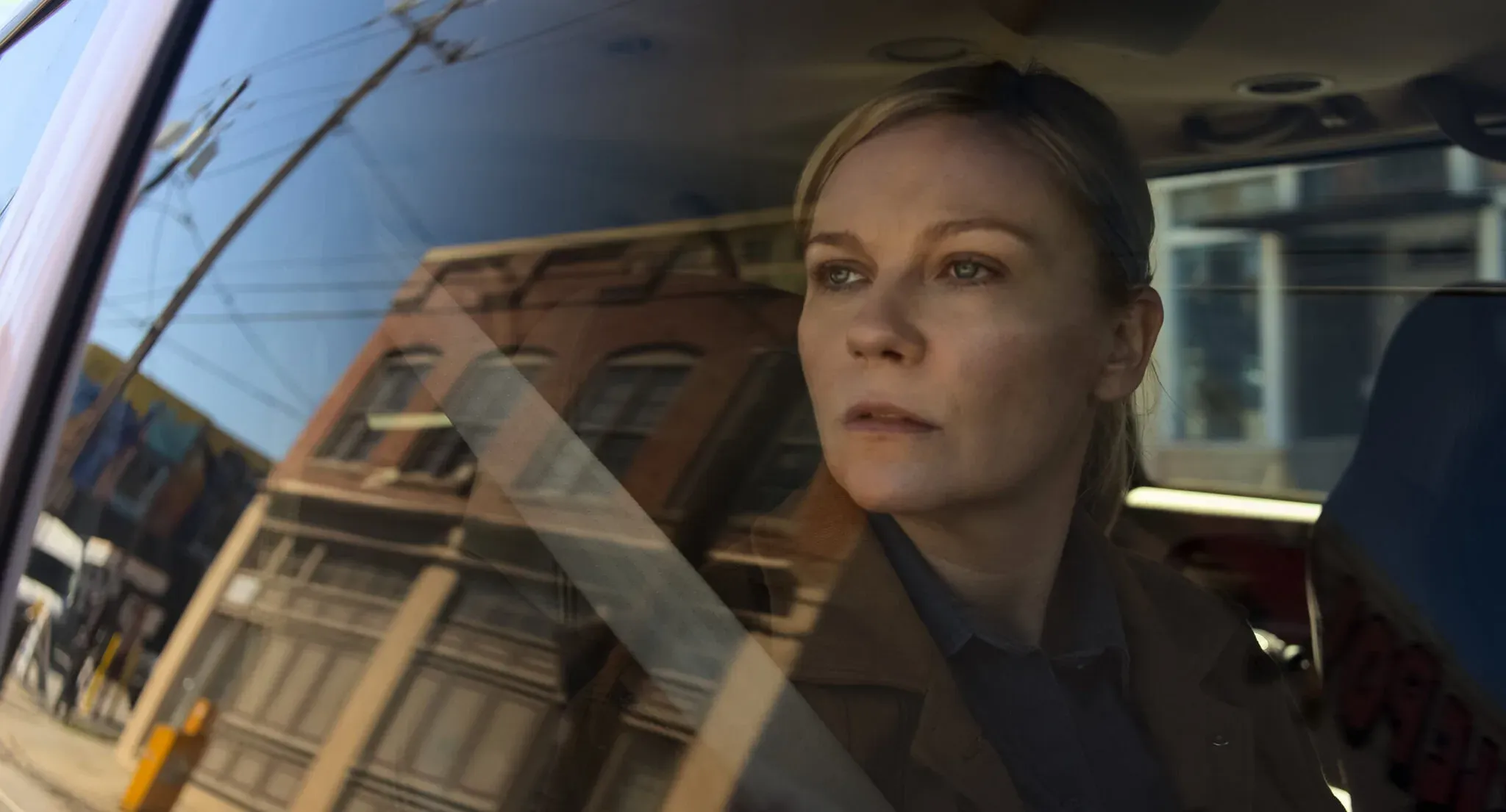 Nominowana do Oscara® Kirsten Dunst dołączy do powracającej w roli Millie Sydney Sweeney w drugiej odsłonie „Pomocy domowej”.